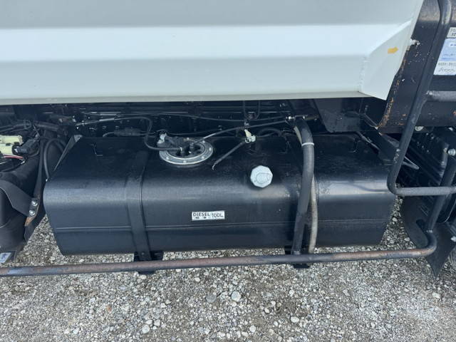 三菱ふそうキャンターパッカー車（塵芥車）小型（2t・3t）[写真27]