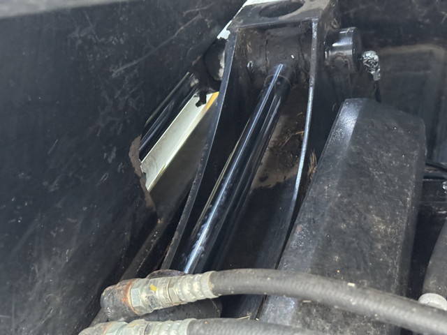 三菱ふそうキャンターパッカー車（塵芥車）小型（2t・3t）[写真09]