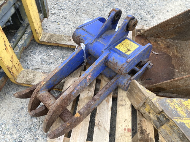 コマツミニユンボ（ミニバックホー）[写真09]