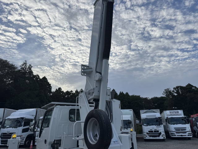 いすゞエルフ高所作業車小型（2t・3t）[写真15]