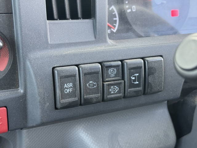 いすゞエルフ高所作業車小型（2t・3t）[写真22]