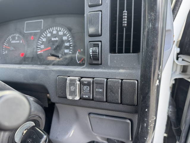 いすゞエルフ高所作業車小型（2t・3t）[写真23]