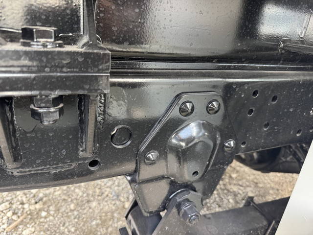 いすゞエルフ高所作業車小型（2t・3t）[写真30]