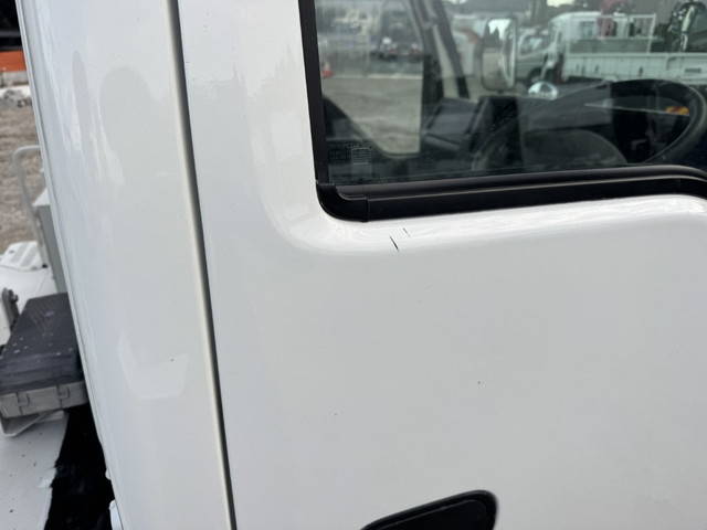 いすゞエルフ高所作業車小型（2t・3t）[写真38]