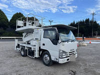 いすゞエルフ高所作業車小型（2t・3t）[写真04]