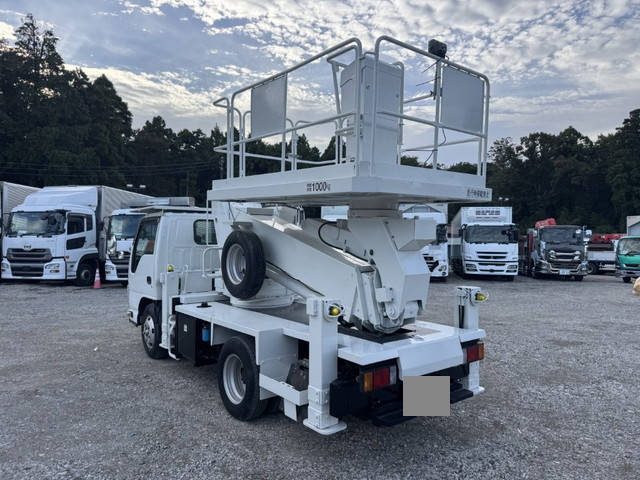 いすゞエルフ高所作業車小型（2t・3t）[写真04]