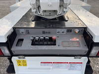 いすゞエルフ高所作業車小型（2t・3t）[写真09]