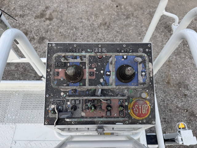 いすゞエルフ高所作業車小型（2t・3t）[写真09]