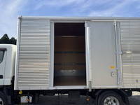 三菱ふそうキャンターアルミバン小型（2t・3t）[写真12]