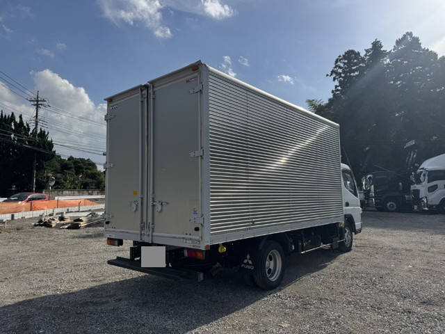 三菱ふそうキャンターアルミバン小型（2t・3t）[写真02]