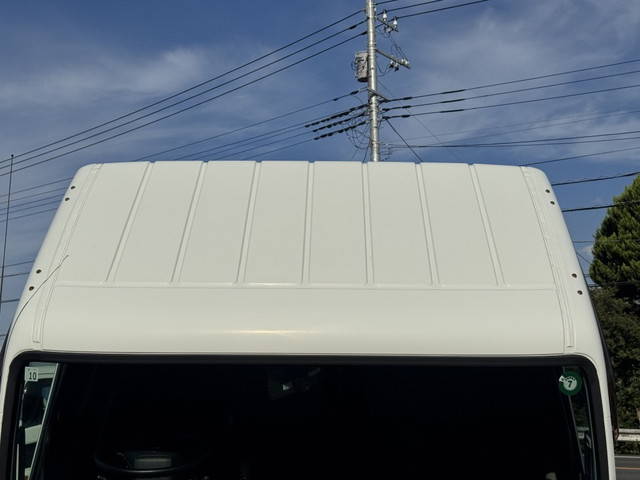 三菱ふそうキャンターアルミバン小型（2t・3t）[写真32]