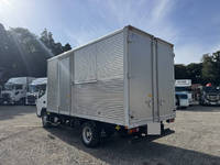 三菱ふそうキャンターアルミバン小型（2t・3t）[写真04]