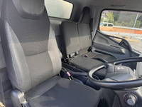 三菱ふそうキャンターアルミバン小型（2t・3t）[写真05]