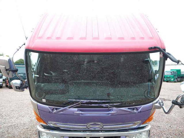 日野レンジャーセルフクレーン4段増トン（6t・8t）[写真18]