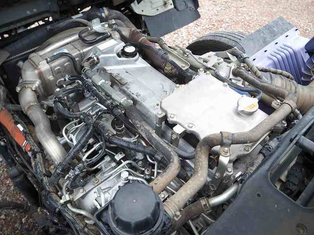 日野レンジャーセルフクレーン4段増トン（6t・8t）[写真28]