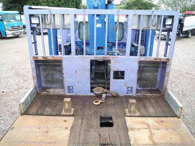 日野レンジャーセルフクレーン4段増トン（6t・8t）[写真30]