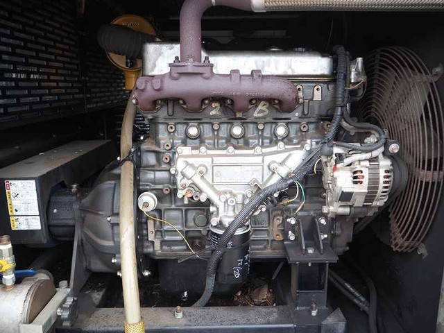 三菱ふそうキャンター高圧洗浄車小型（2t・3t）[写真12]