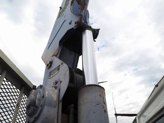 三菱ふそうファイタークレーン5段中型（4t）[写真11]