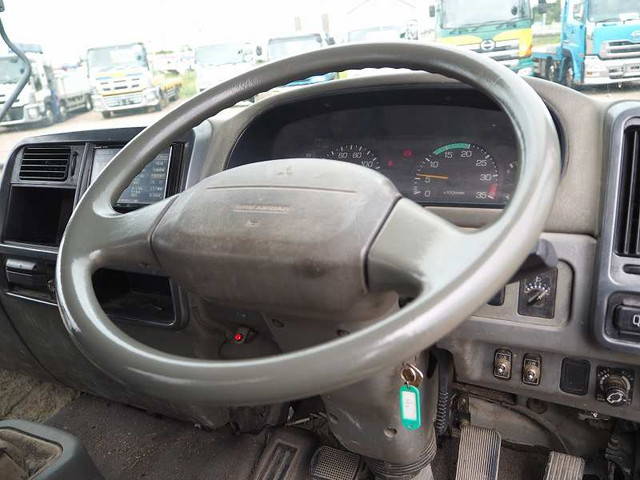 三菱ふそうファイタークレーン5段中型（4t）[写真37]