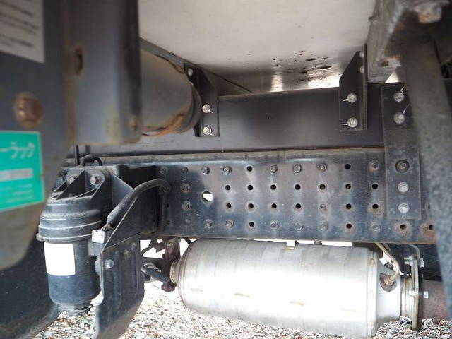 三菱ふそうキャンターアルミウイング小型（2t・3t）[写真19]