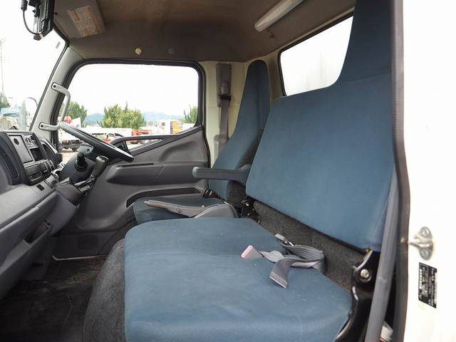 三菱ふそうキャンターアルミウイング小型（2t・3t）[写真34]