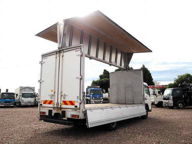 三菱ふそうキャンターアルミウイング小型（2t・3t）[写真04]