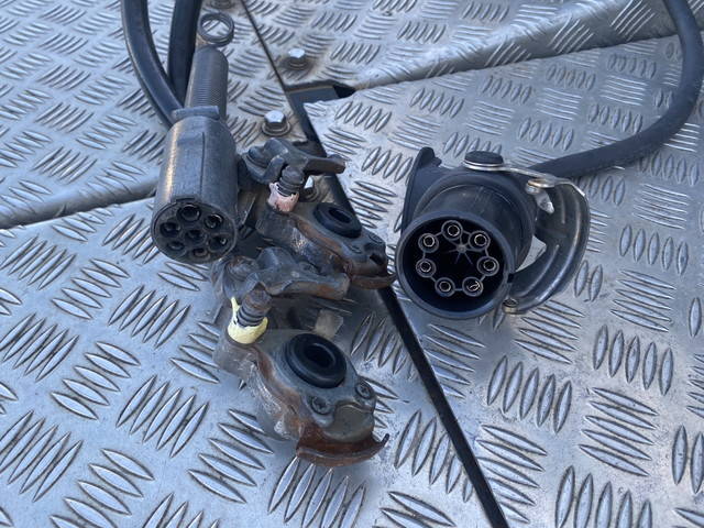 三菱ふそうその他の車種トレーラーヘッド（トラクターヘッド）大型（10t）[写真11]