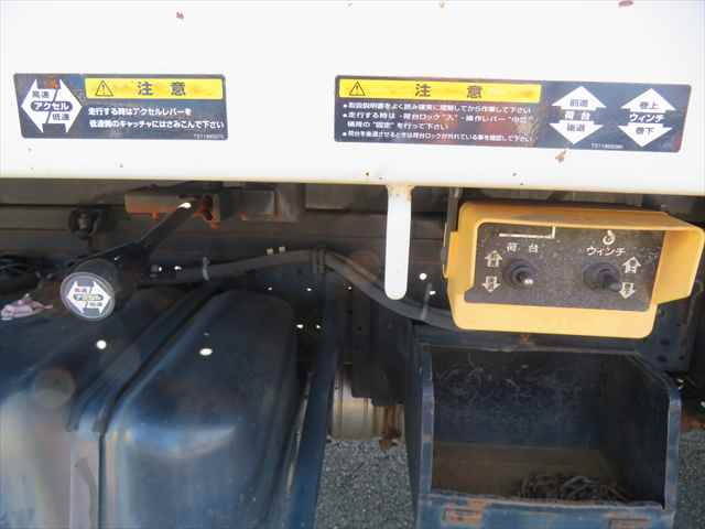 いすゞエルフキャリアカー小型（2t・3t）[写真16]