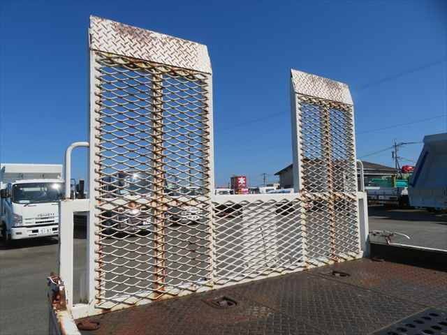 いすゞエルフキャリアカー小型（2t・3t）[写真20]