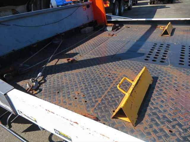 いすゞエルフキャリアカー小型（2t・3t）[写真21]