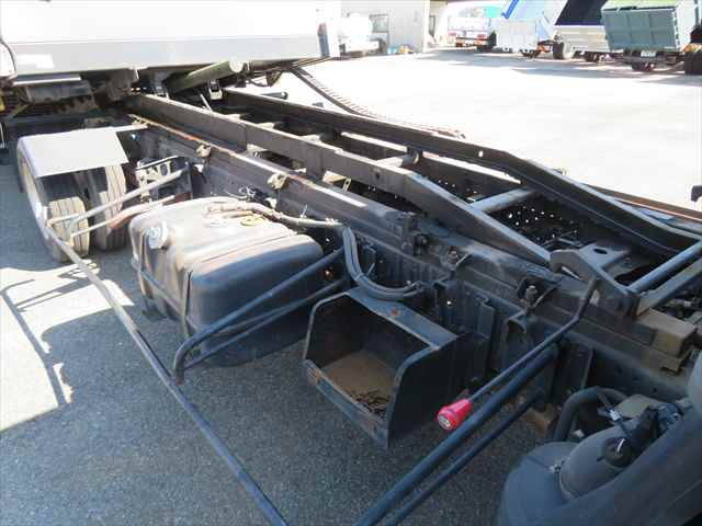 いすゞエルフキャリアカー小型（2t・3t）[写真25]