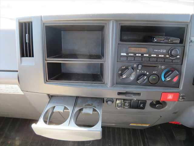 いすゞエルフキャリアカー小型（2t・3t）[写真32]