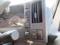 いすゞエルフキャリアカー小型（2t・3t）[写真36]