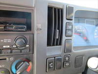 いすゞエルフキャリアカー小型（2t・3t）[写真38]