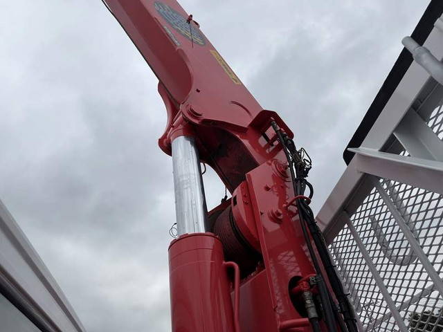 三菱ふそうファイタークレーン5段増トン（6t・8t）[写真11]