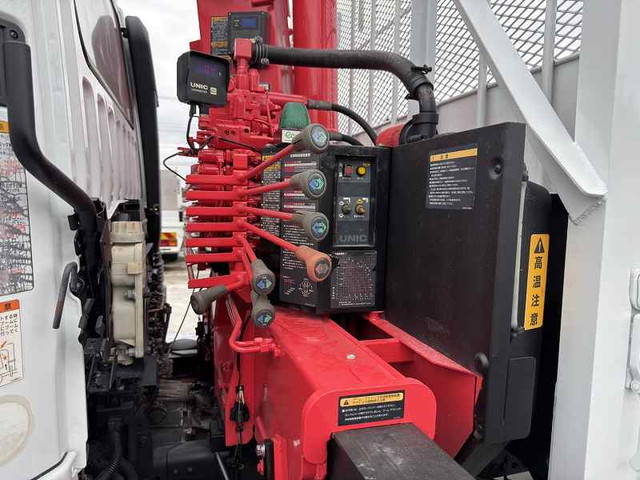 三菱ふそうファイタークレーン5段増トン（6t・8t）[写真15]