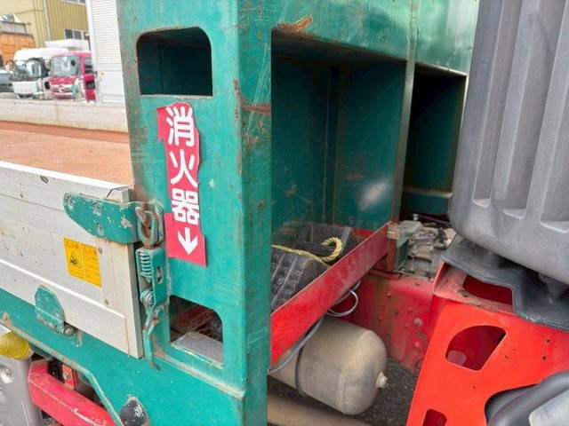 日野プロフィアアルミブロック大型（10t）[写真14]