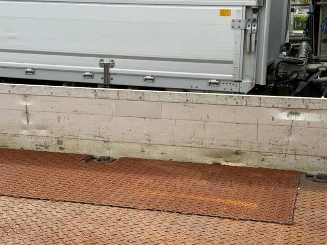 日野プロフィアアルミブロック大型（10t）[写真19]