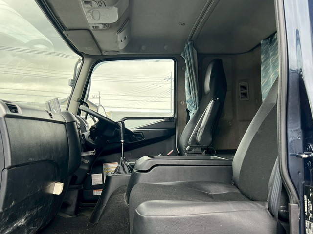 三菱ふそうファイターアルミブロック中型（4t）[写真18]