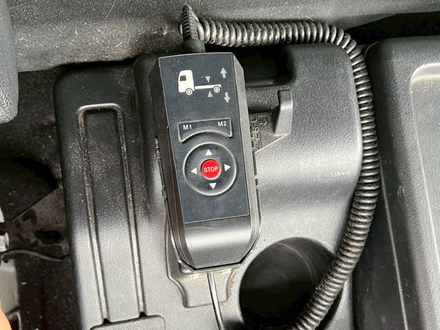 三菱ふそうファイターアルミブロック中型（4t）[写真22]