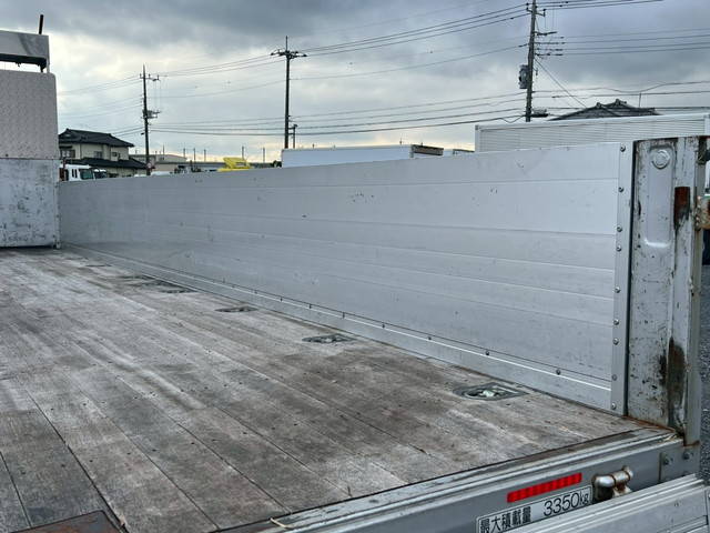 三菱ふそうファイターアルミブロック中型（4t）[写真07]