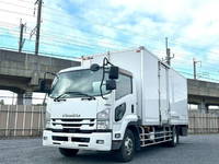 いすゞフォワード保冷バン増トン（6t・8t）[写真01]