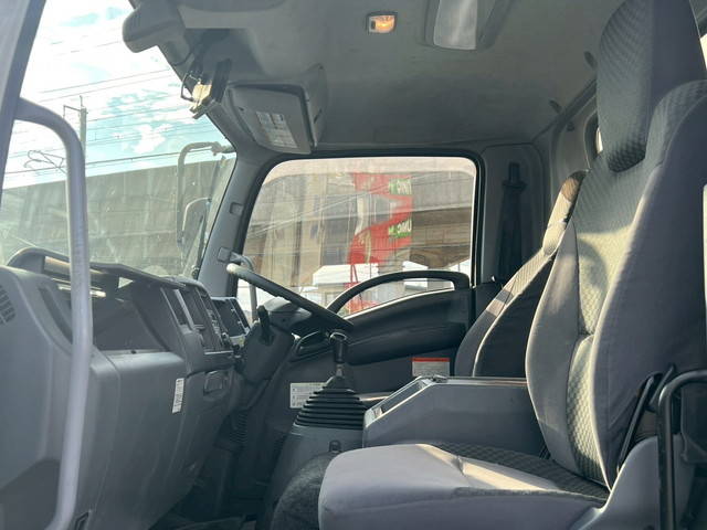 いすゞフォワード保冷バン増トン（6t・8t）[写真24]