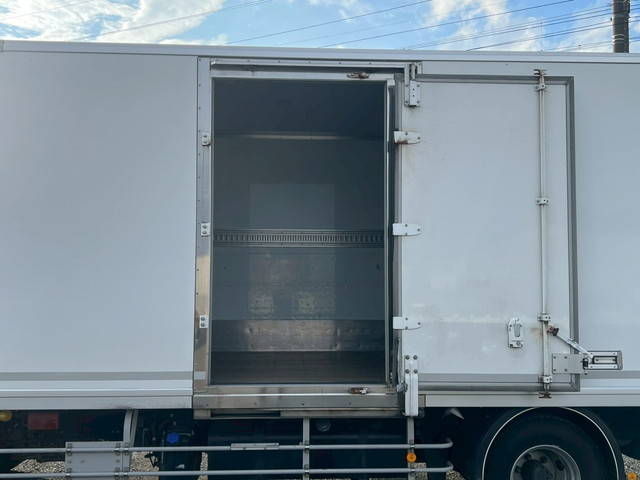 いすゞフォワード保冷バン増トン（6t・8t）[写真26]