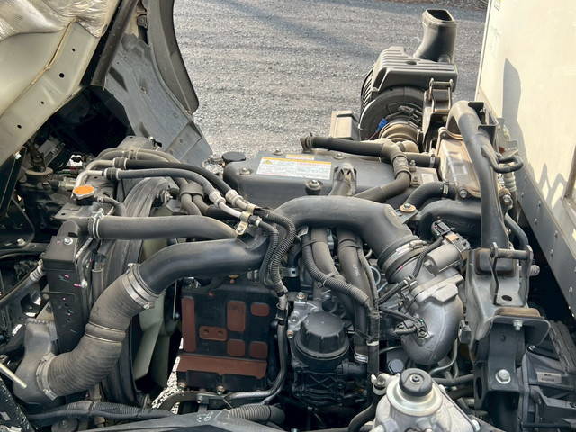 いすゞフォワード保冷バン増トン（6t・8t）[写真39]