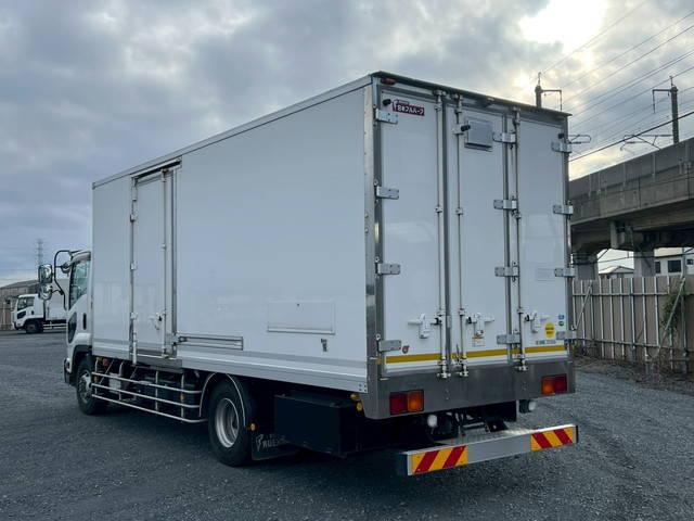 いすゞフォワード保冷バン増トン（6t・8t）[写真04]