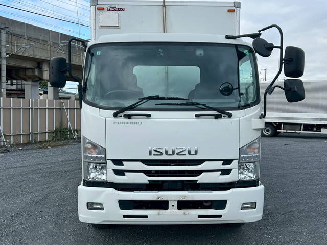 いすゞフォワード保冷バン増トン（6t・8t）[写真05]