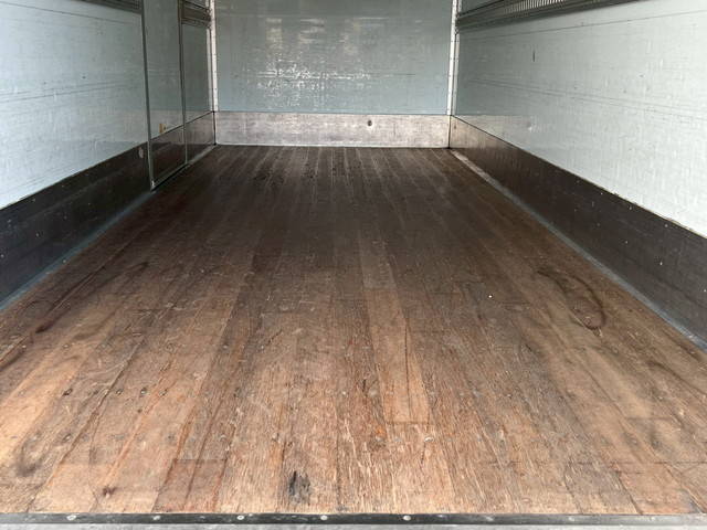 いすゞフォワード保冷バン増トン（6t・8t）[写真09]