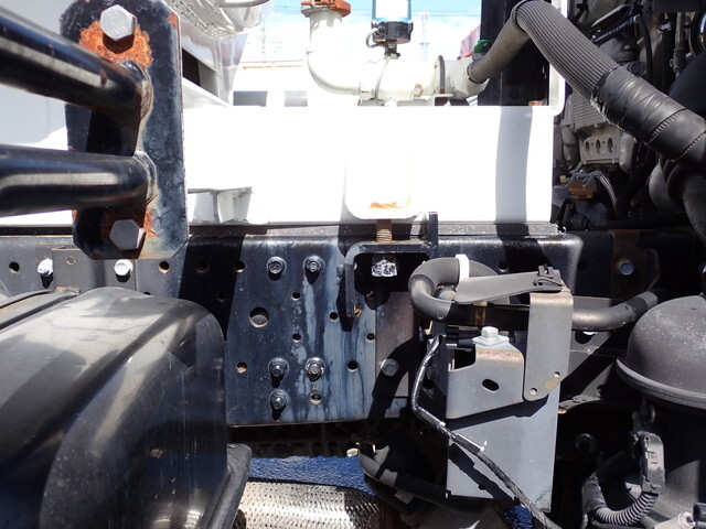 いすゞエルフ散水車小型（2t・3t）[写真25]