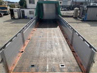 日野プロフィア幌車大型（10t）[写真14]